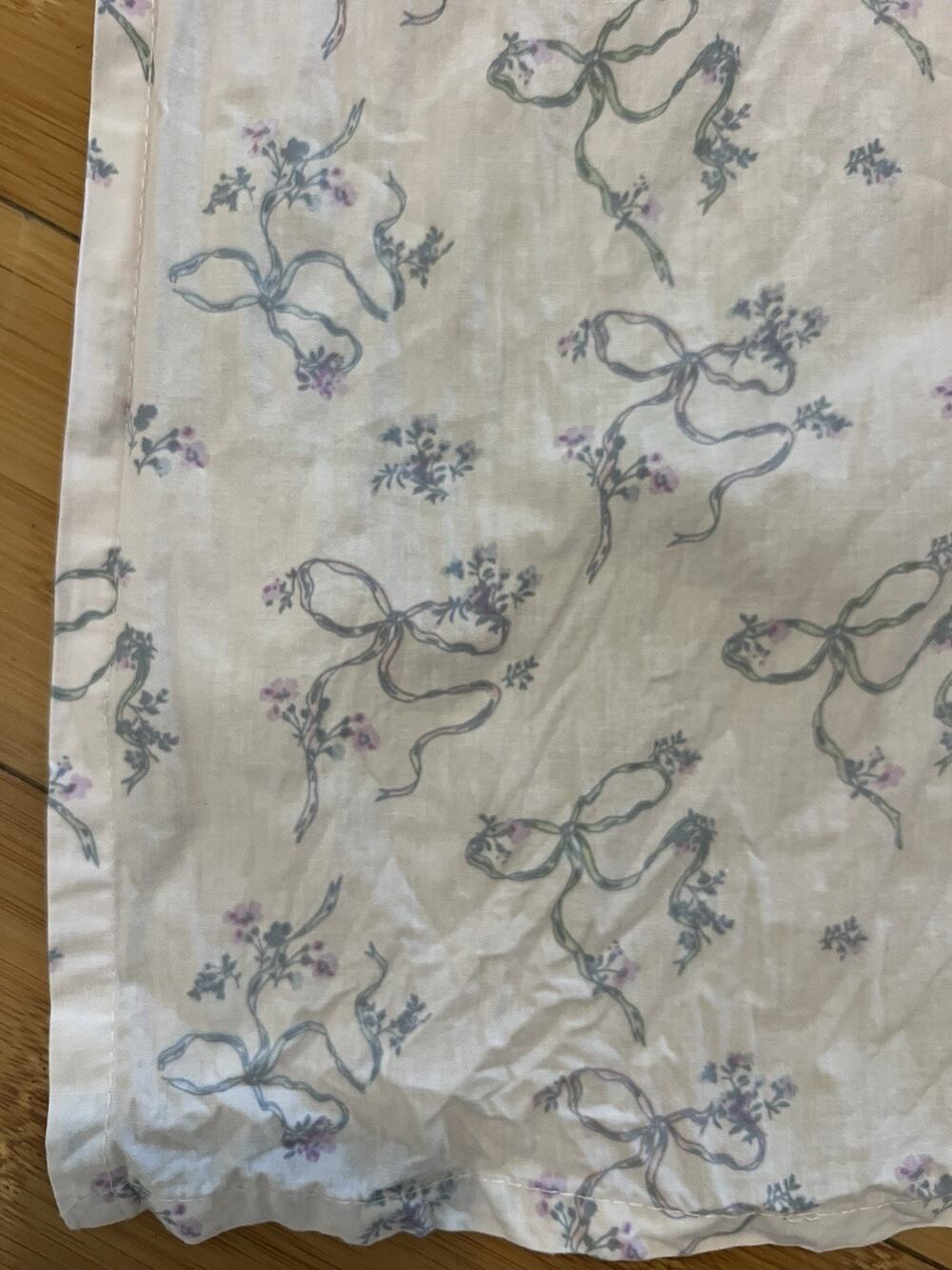 The Farmhouse by Rachel Ashwell Floral Ribbon Bow Full Size Flat Sheet